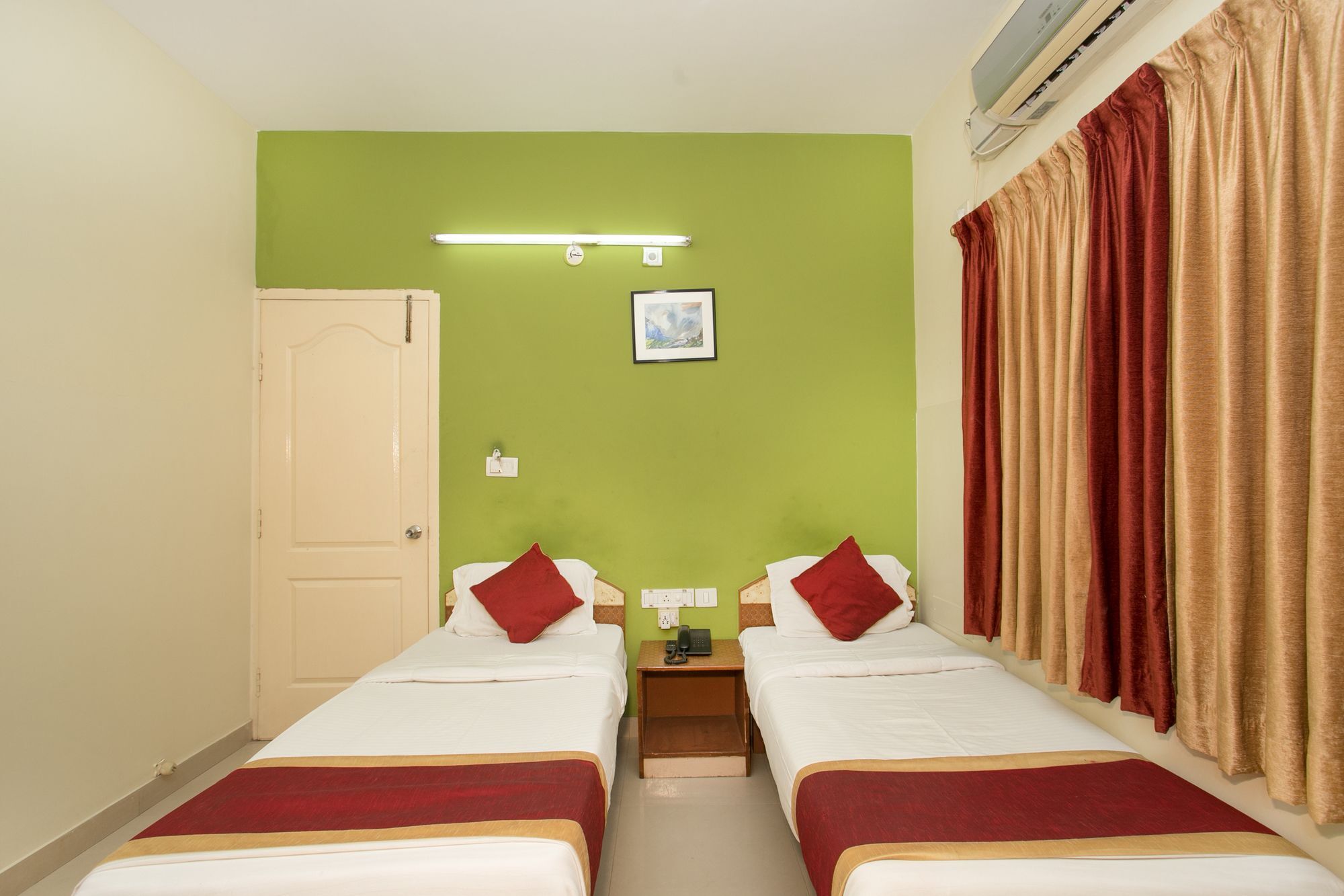 Oyo 10478 Raj Residency Hotel Bangalore Ngoại thất bức ảnh